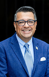 07: Carlos Leija